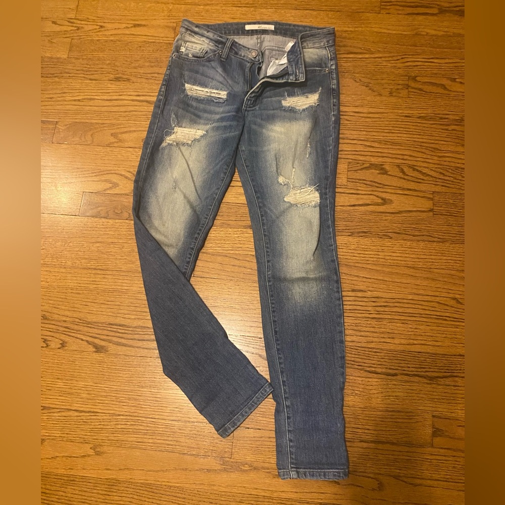 KanCan Mid-high waisted destress denim